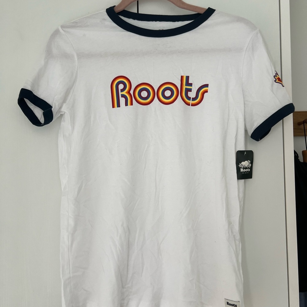 NWT Pride Roots T shirt